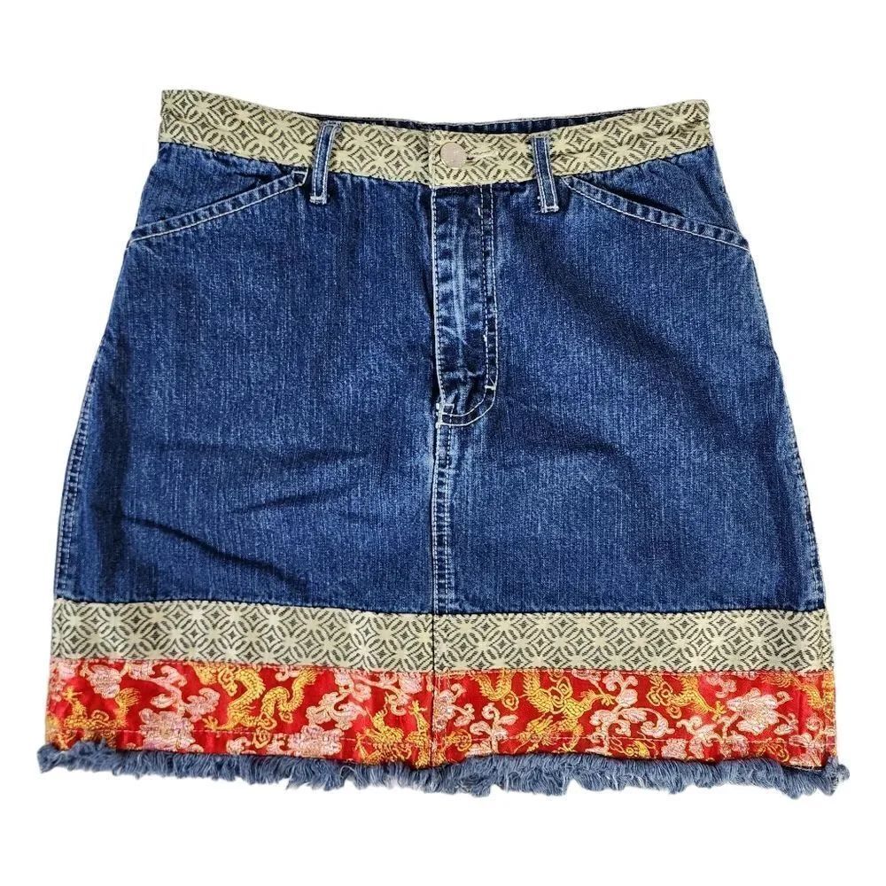 Jordache Vintage y2k/ 90s Denim Floral Mini Skirt